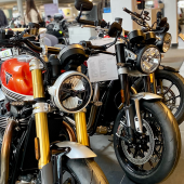 Am 10. und 11. Juli veranstaltet das Familienunternehmen Sonnleitner die Motorrad-Testtage an seinen Standorten in Wien, Haid in Oberösterreich und Salzburg. Die Testtage richten sich an alle, die ihre Leidenschaft fürs Motorradfahren entdecken oder neu entfachen möchten.